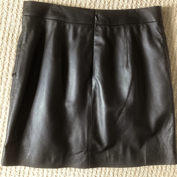 Banana Republic black tulip hem mini skirt Sz 2 - Picture 2 of 6